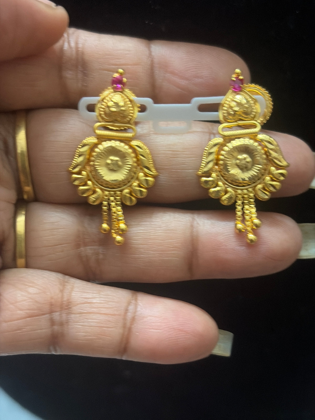 069, Impon daily wear earring
