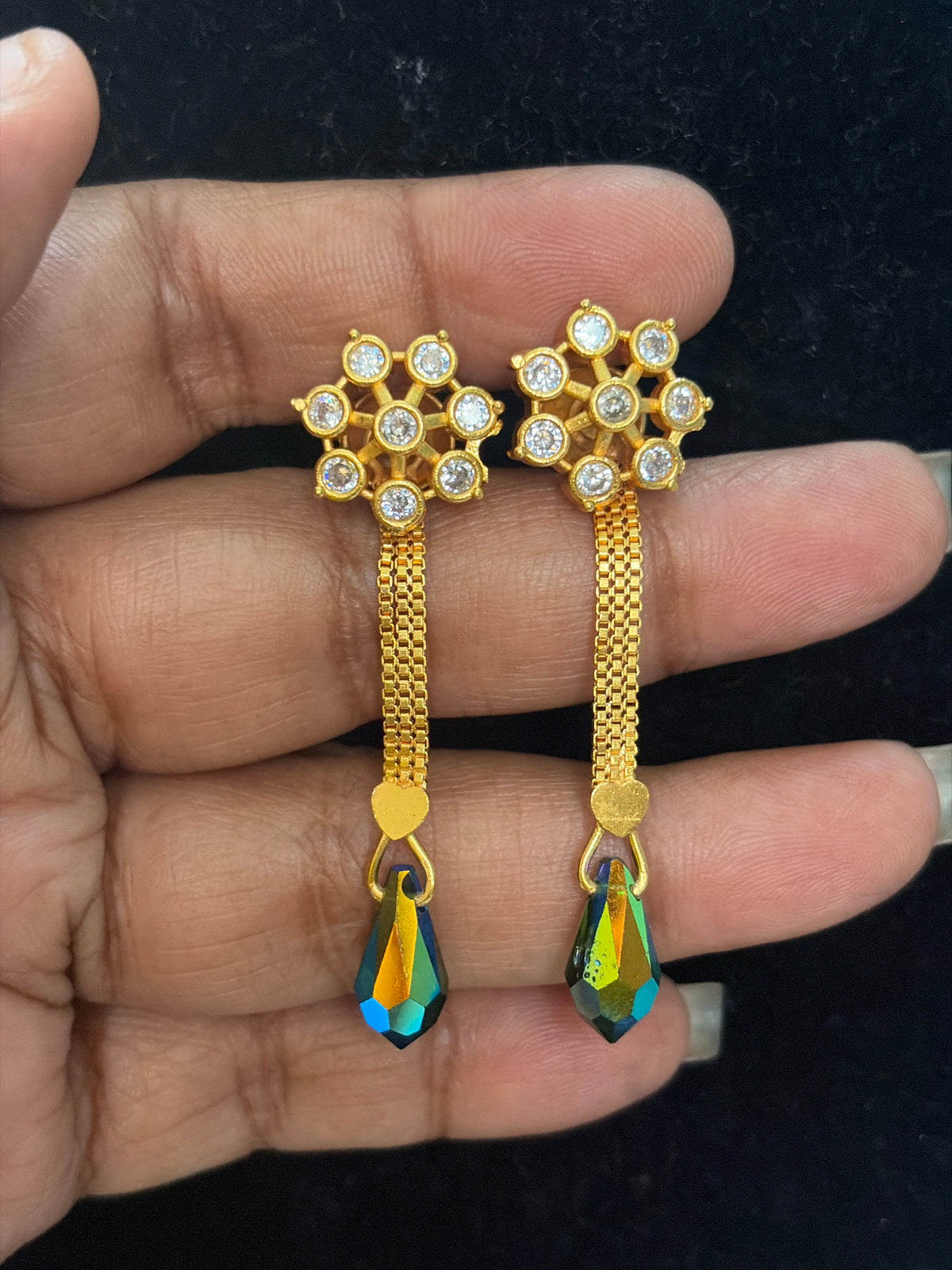 047, Titanic, impon  with gold polish earring