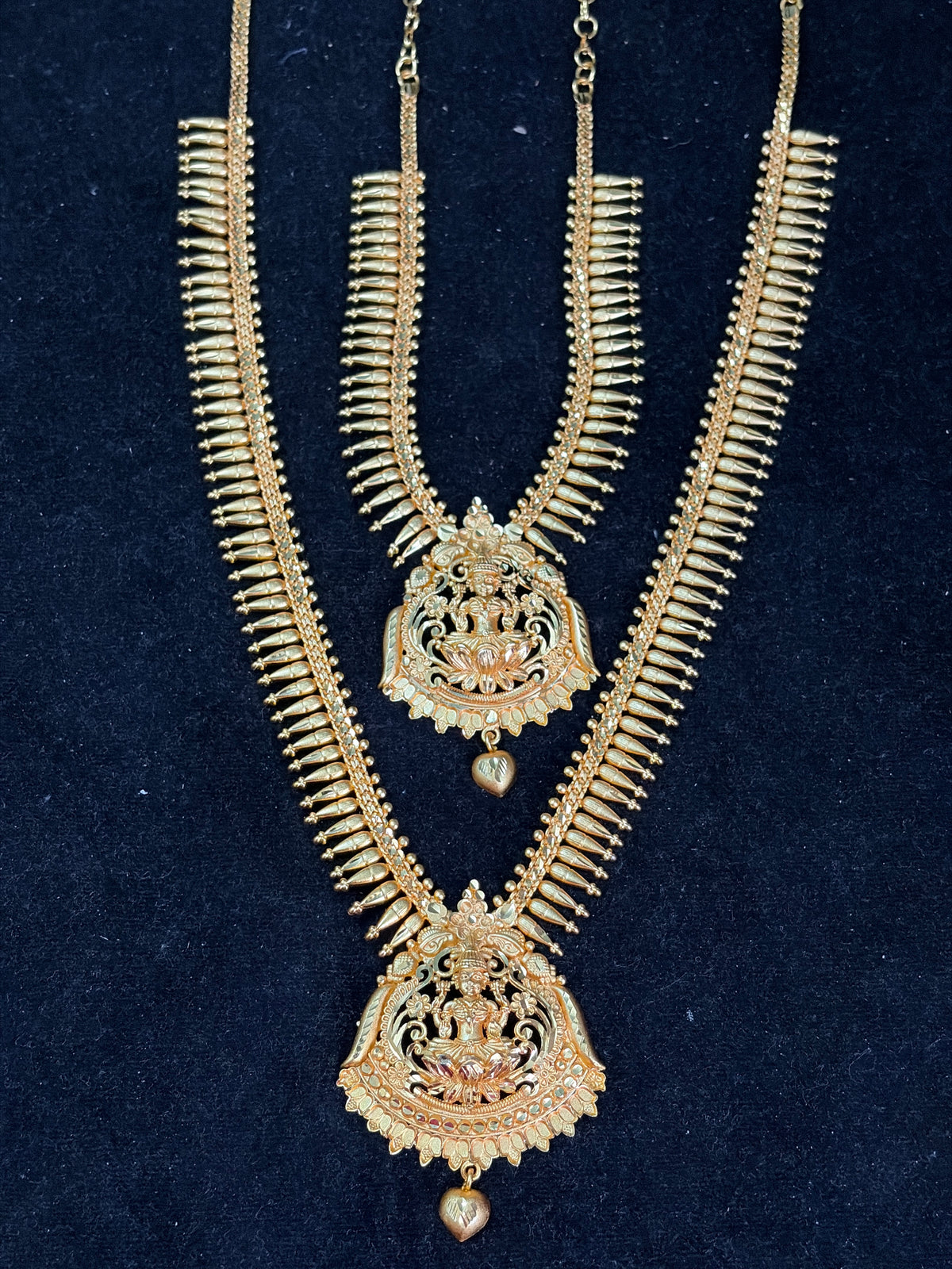 073, Lakshmi Devi necklace, Aaram