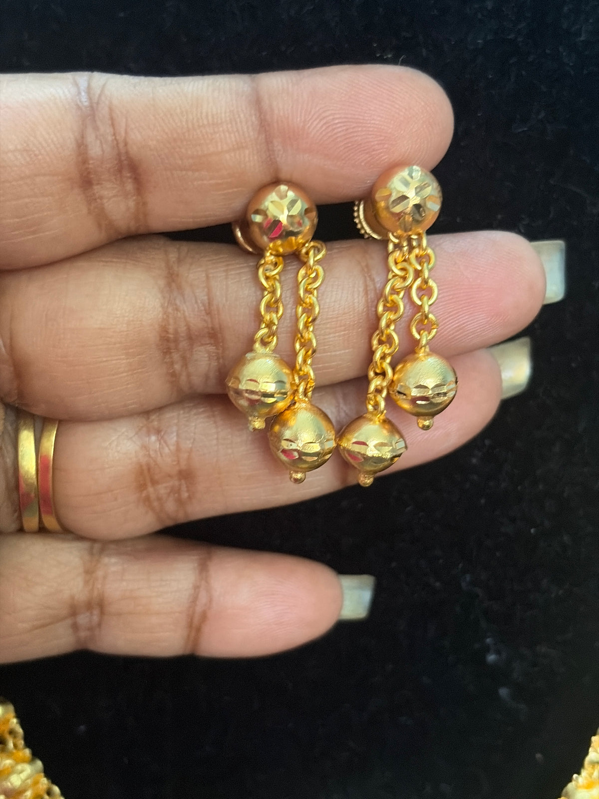 072, impon 123 earring
